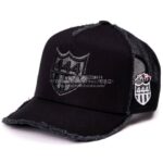 ヨシノリコタケ 帽子 ナンバー444エンブレム×トランプアイコン 黒キャップ-2025AW