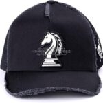 ヨシノリコタケ 帽子 チェスの馬(ナイト)キャップ-黒-2026AW